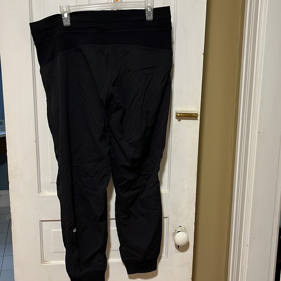 Lululemon dance studio joggers - Picture 3 of 3